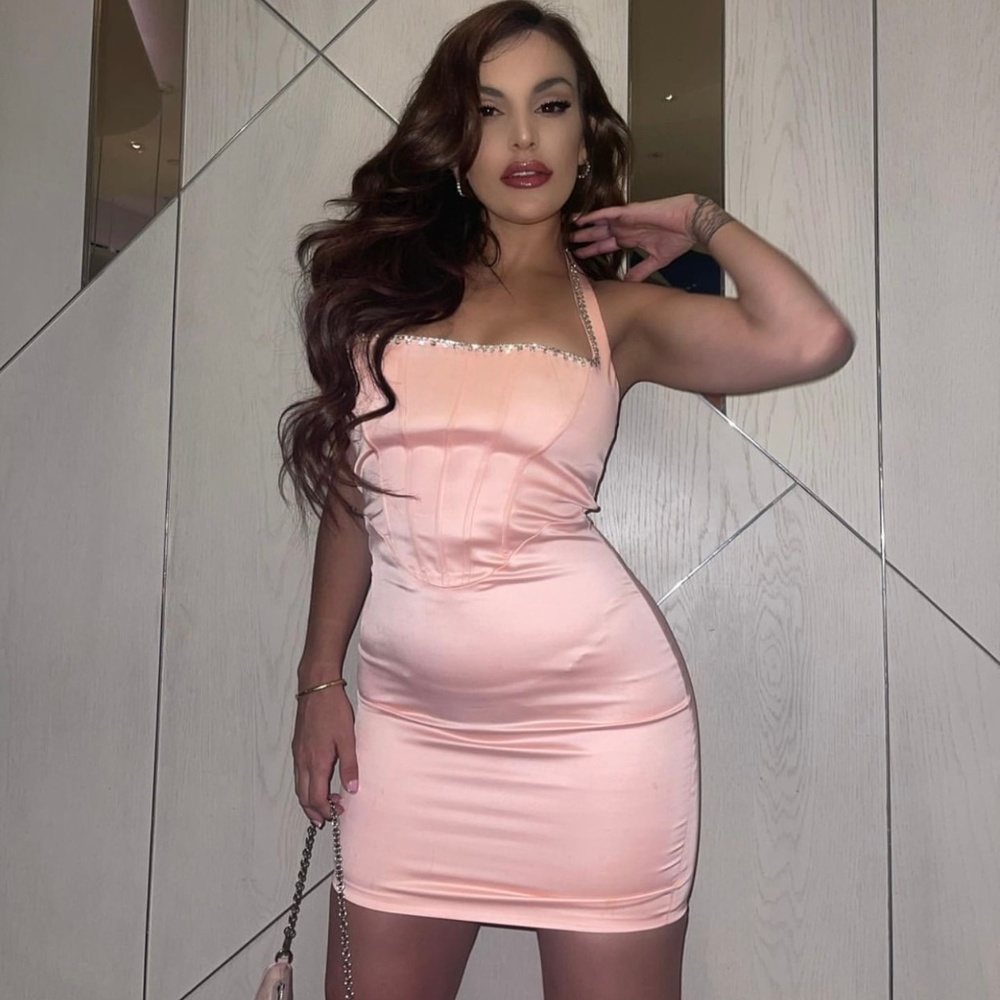 Dress elegant